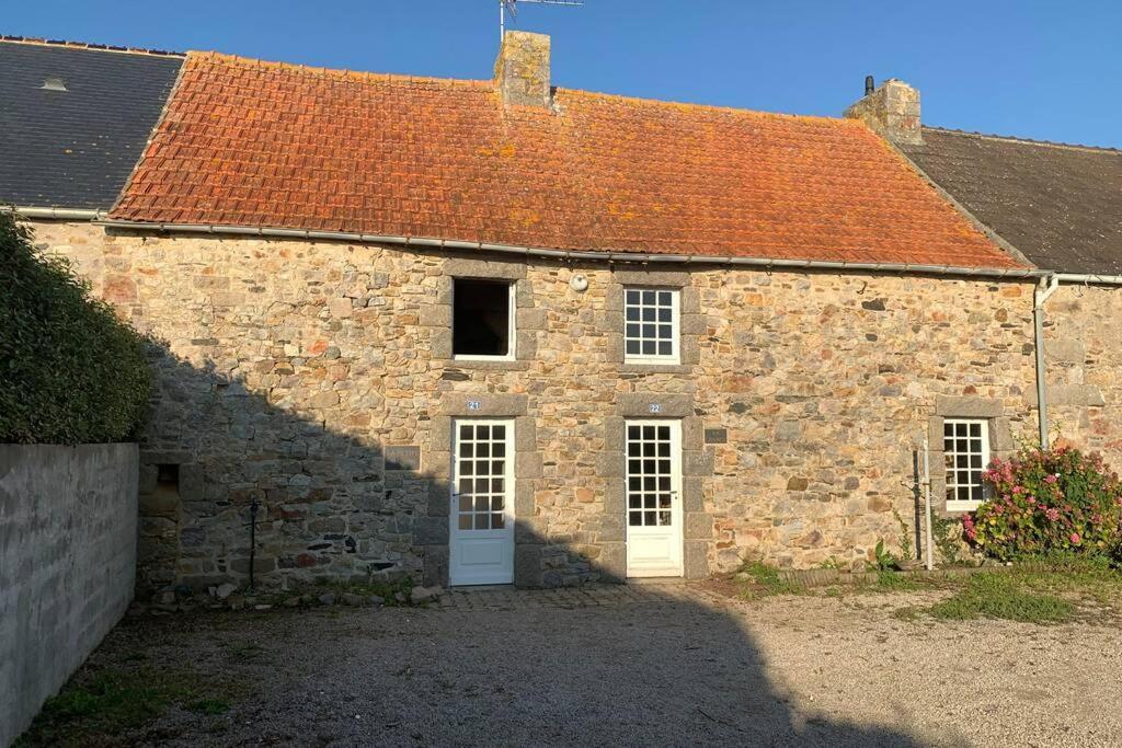 Sciotot - Bord De Mer - La Petite Maison Les Pieux Exterior photo